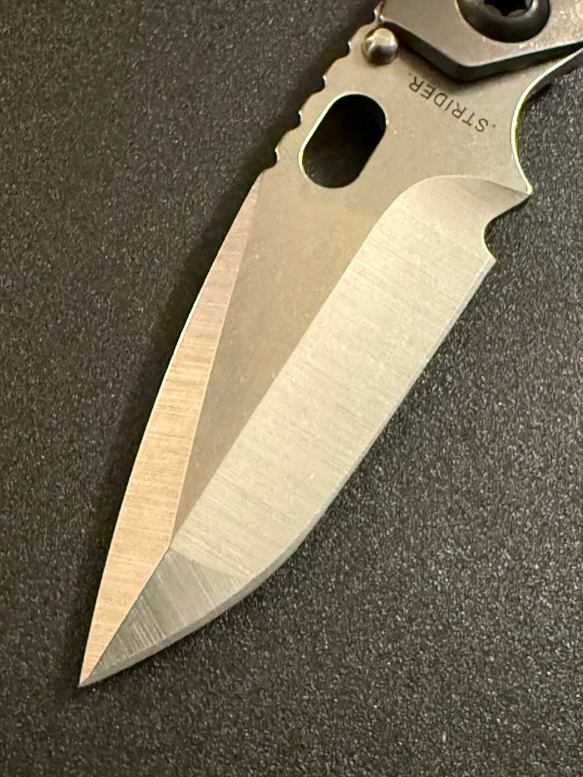 Strider SnG CC – MagnaCut Compound Grind / Full Titanium