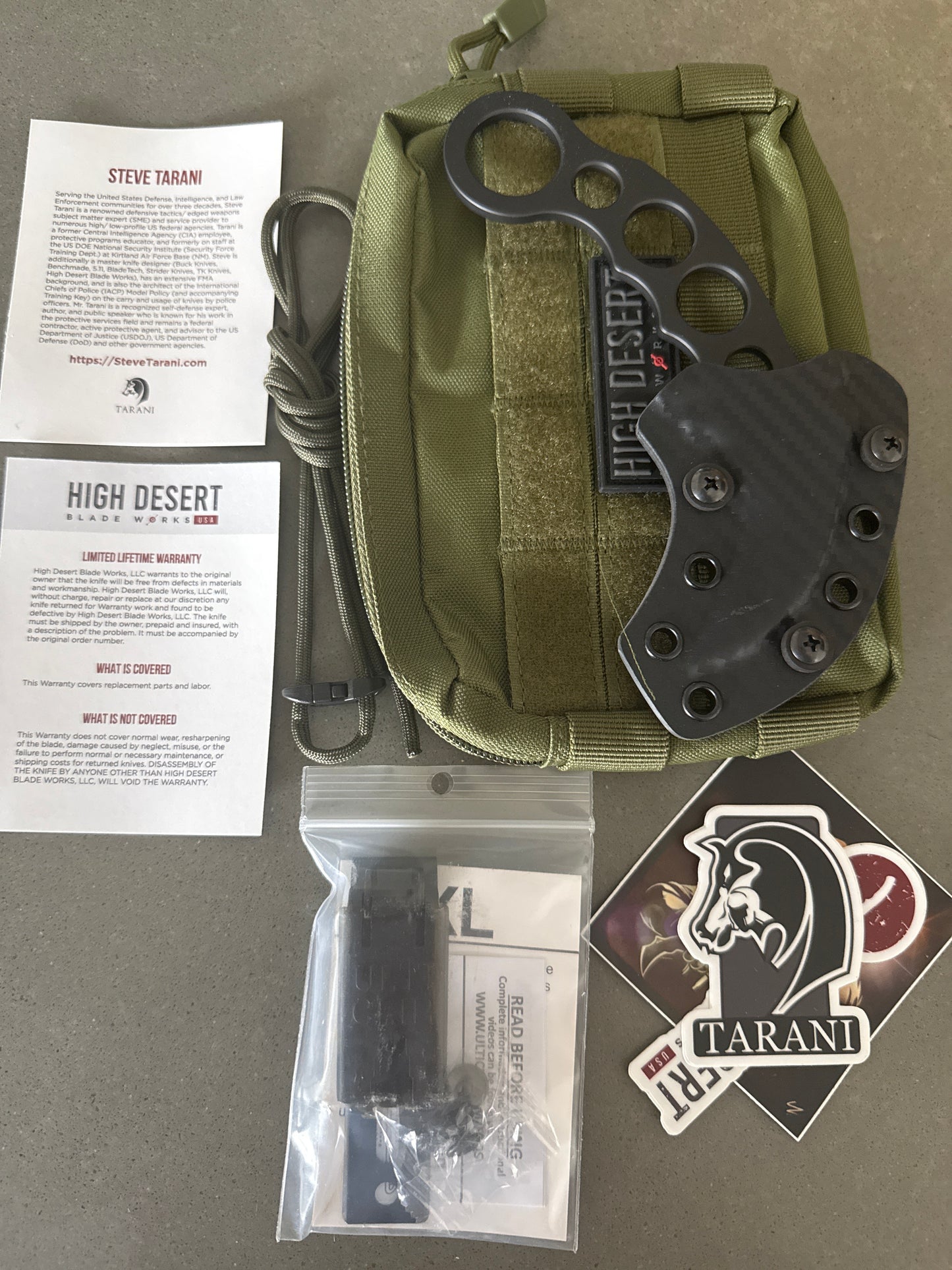 Tarani AR-15 Karambit