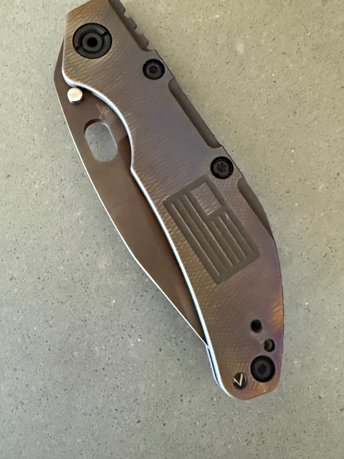 Duane Dwyer DCG BBNL Bowie PD#1 – Razor Wire US Flag Titanium — Duane Dwyer frame lock folding knife, titanium handle (view…
