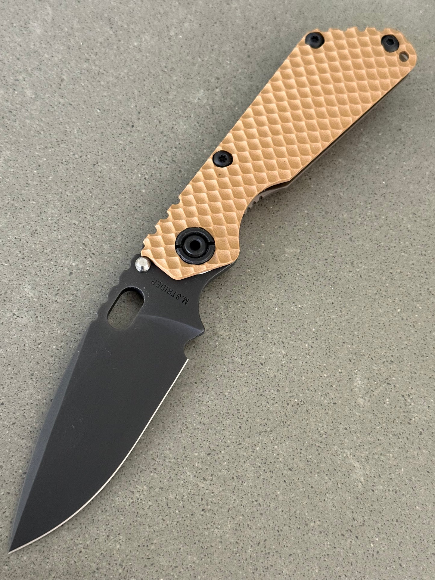 Strider SNG DGG tan