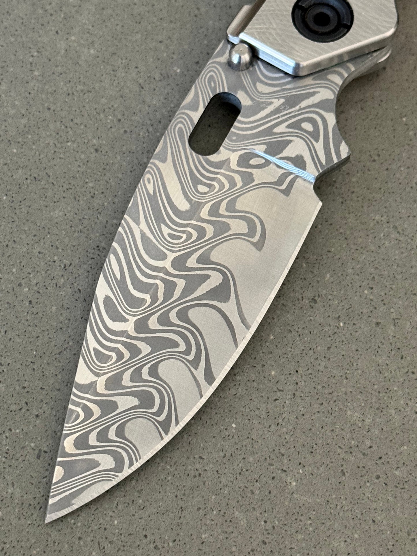 Duane Dwyer DCG BBNL Bowie – Chad Nichols San Mai Damascus MagnaCut